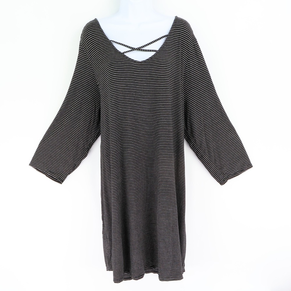 Maurices Dress Plunge V-Neck 3/4 Sleeve Womens Plus Size 3 Black Stripes Stretch